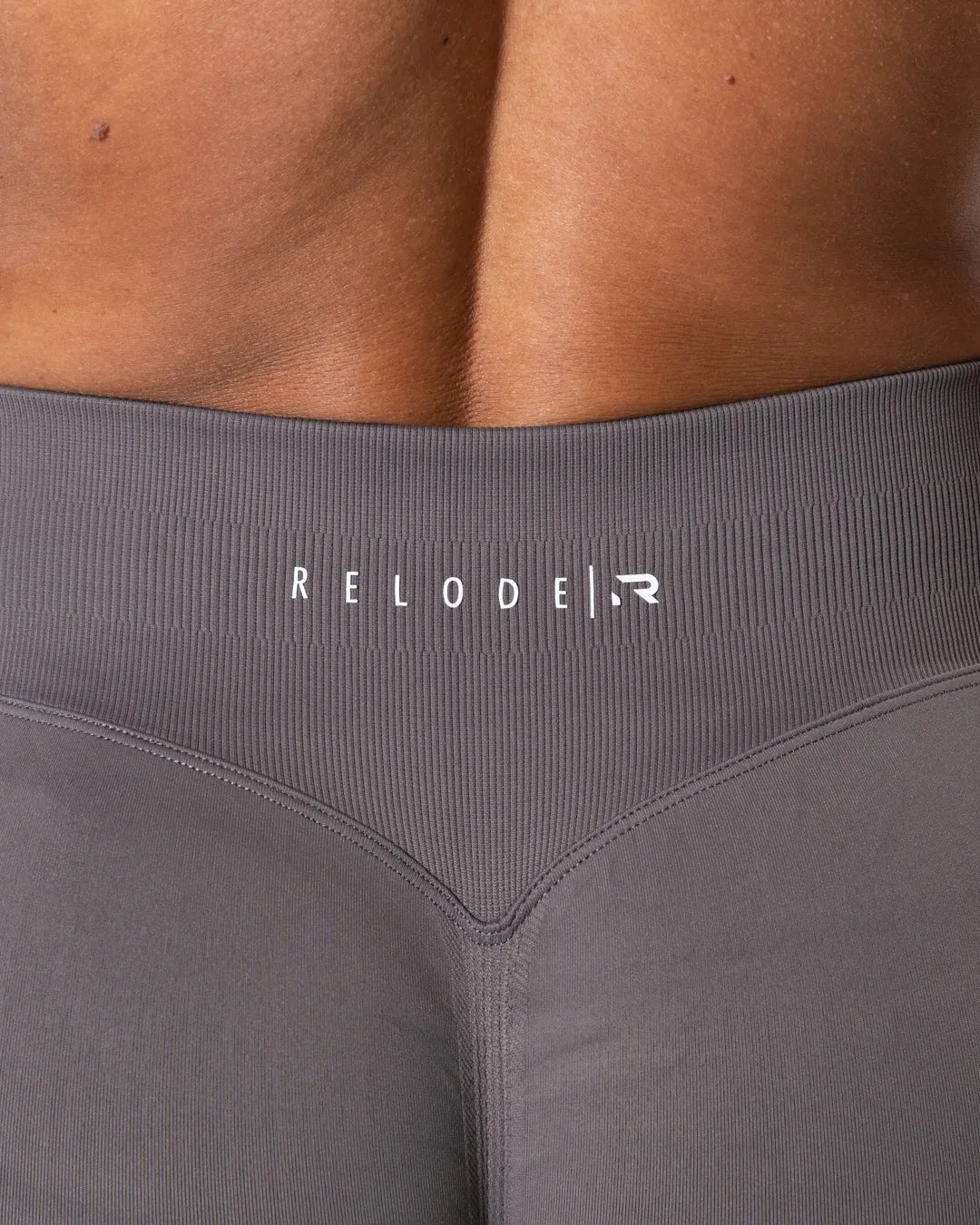 Aura Seamless Scrunch Shorts - Earth Grey